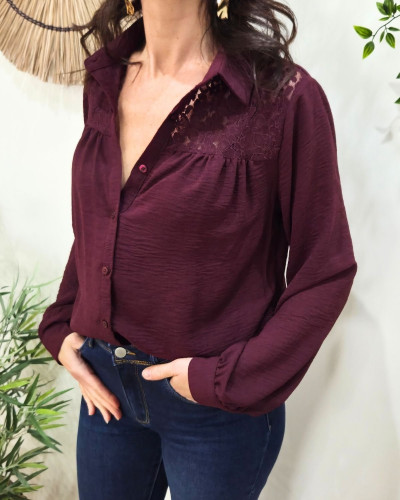 Chemisier femme bordeaux poitrine dentelle Olwen