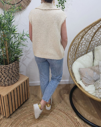Gilet bouclettes femme sans manches boutonné et col
