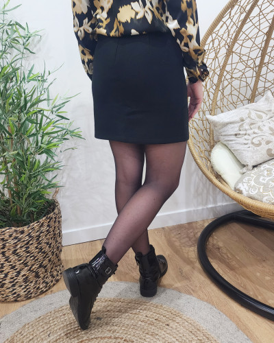 Femme en jupe et bas clearance