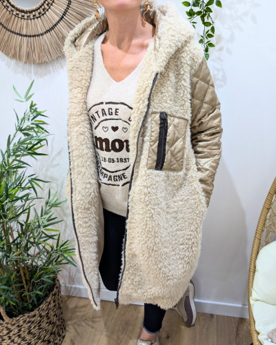 Manteau long femme bouclettes beige manches et poche matelassées dorées
