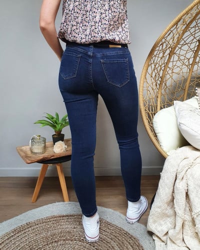 Jean femme bleu foncé légèrement délavé skinny taille haute