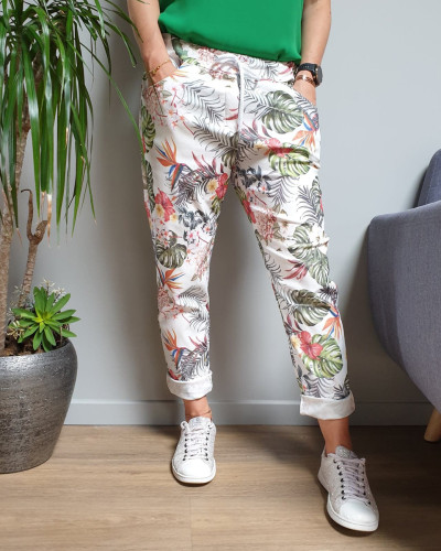 Pantalon fluide blanc feuillages et fleurs exotiques multicolores