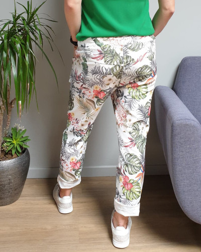 Pantalon fluide blanc feuillages et fleurs exotiques multicolores