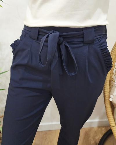 Pantalon femme fluide paper bag bleu marine poches à volants