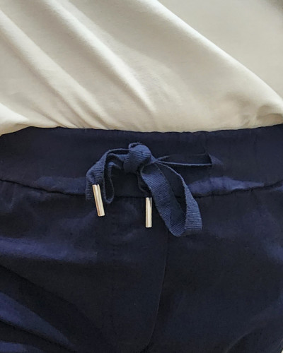 Pantalon fluide uni élastiqué bande lurex