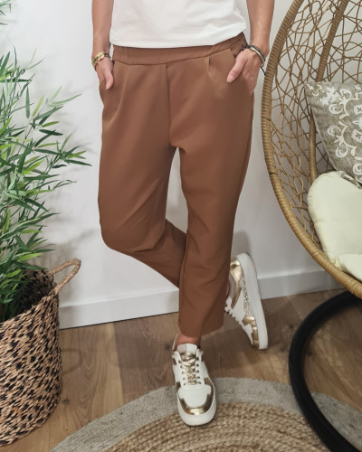 Pantalon tailleur femme fluide 7/8 camel