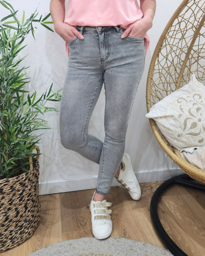 Pantalon femme skinny gris clair délavé