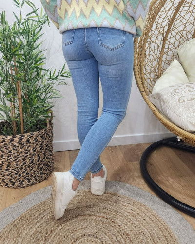 Jean femme bleu clair effet délavé skinny push up