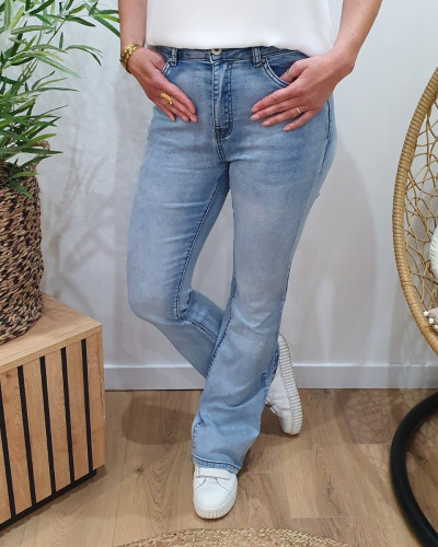 Jean femme bleu clair délavé flare coupe confort