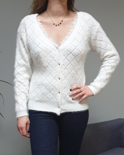 Pull boutonné réversible ajouré blanc cassé