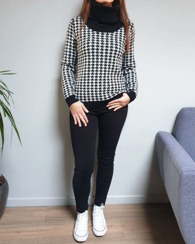 Pull pied de poule col montant noir et blanc
