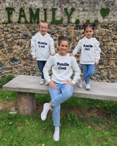 Sweat à capuche enfant broderie Famille Cool