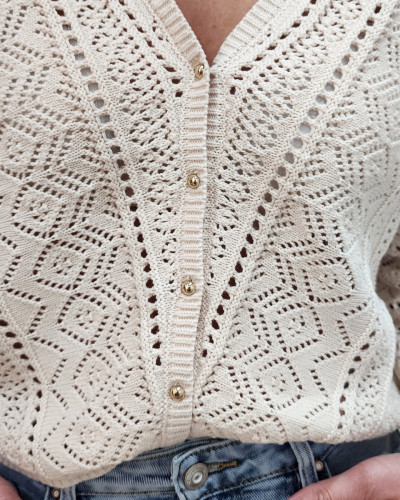Pull femme crochet boutonné beige Maika