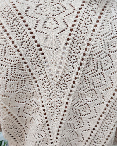 Pull femme crochet boutonné beige Maika
