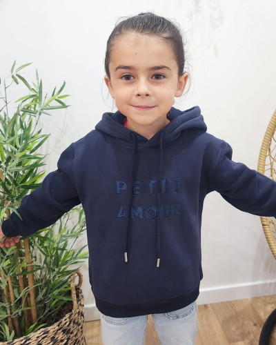 Sweat à capuche enfant bleu marine broderie Petit Amour