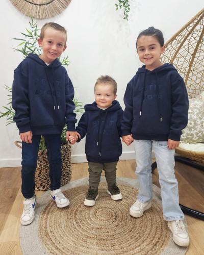 Sweat à capuche enfant bleu marine broderie Petit Amour