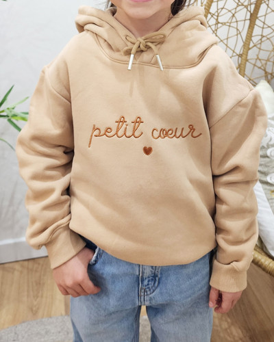 Sweat enfant à capuche camel broderie Petit cœur