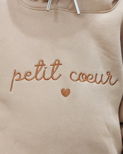 Sweat enfant à capuche camel broderie Petit cœur