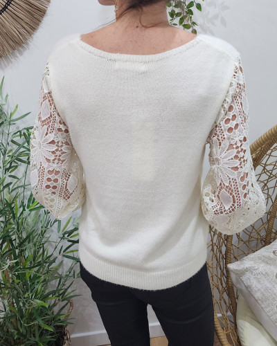 Pull femme écru manches brodées Malya