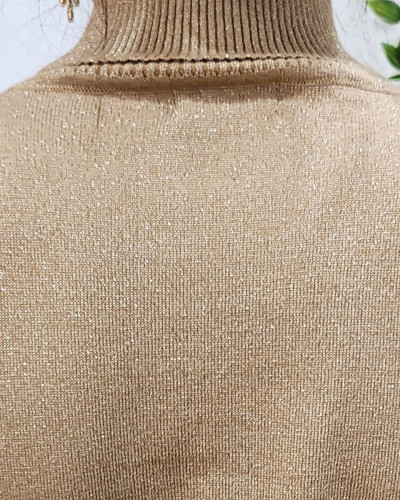 Pull femme fin camel col roulé pailleté lurex