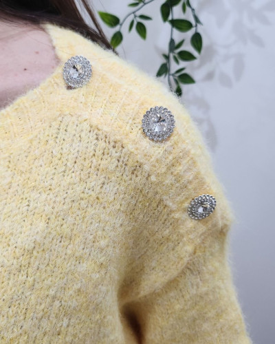Pull femme jaune boutons strass