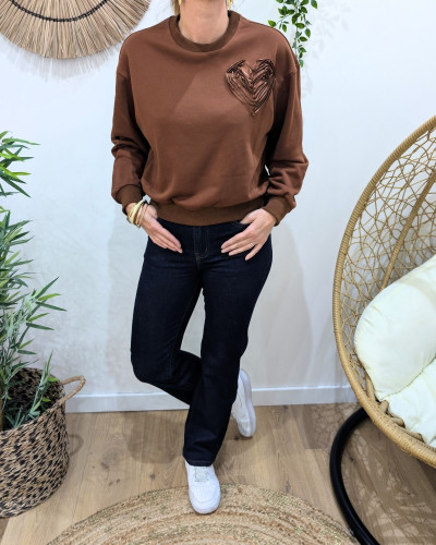 Sweat femme marron coeur relief satiné