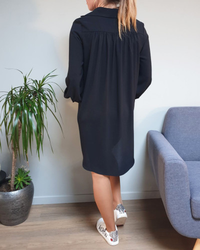 Robe chemise noire manches dentelles