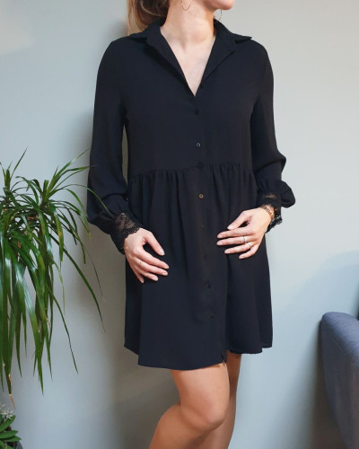 Robe chemise noire manches dentelles