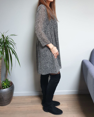 Robe fluide noire taches taupes col V dentelle noire