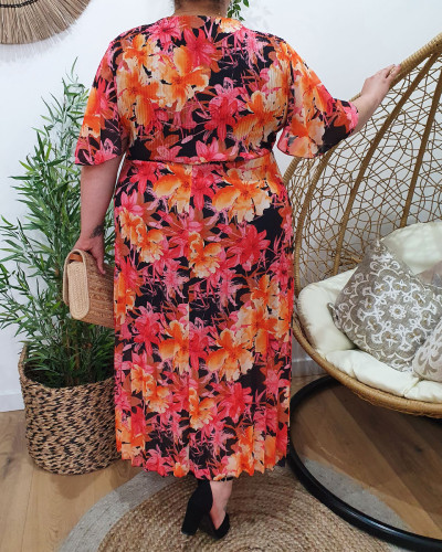 Robe longue plissée grande taille fleurie orange et rose