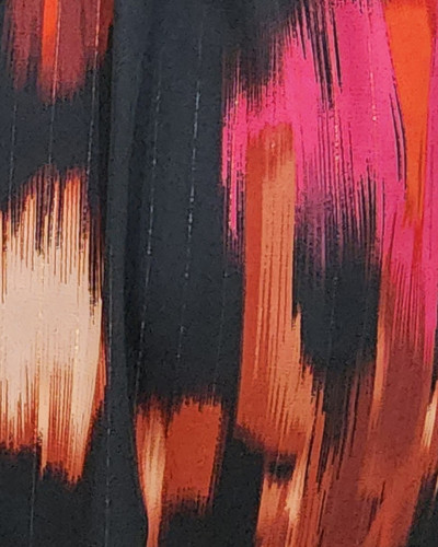 Robe femme noire liseré doré motif rose rouge et beige Abriana