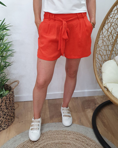 Short femme fluide satiné orange