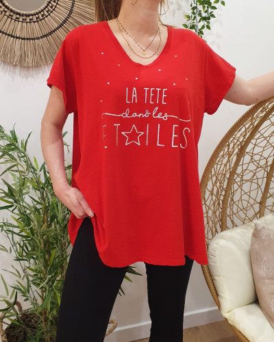 T-Shirt oversize rouge la tête dans les étoiles