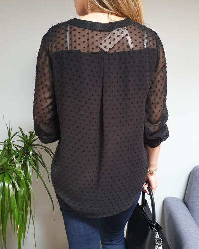 Blouse noire plumetis manches longues