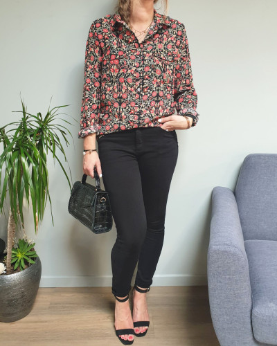 Chemise noir fleur rouge 2025