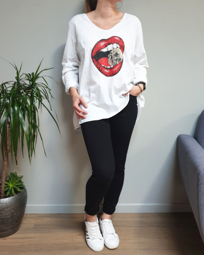 T-Shirt oversize blanc bouche rouge crâne à strass