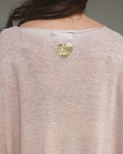 T-Shirt vieux rose coiffe indienne grise et dorée