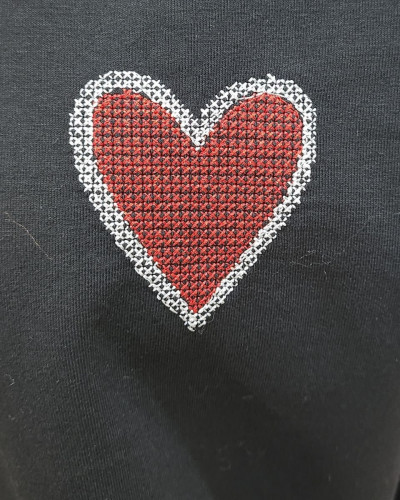 T-Shirt femme oversize coeur brodé rouge