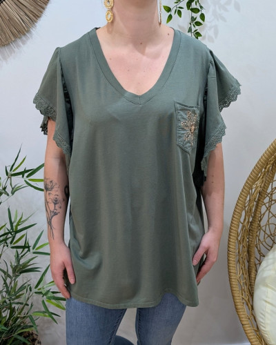 T-Shirt femme oversize manches brodées poche fleur strass
