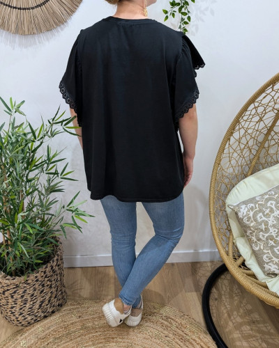 T-Shirt femme oversize manches brodées poche fleur strass