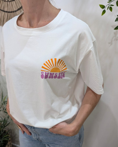 T-Shirt femme blanc forever chasing sunsets multicolore