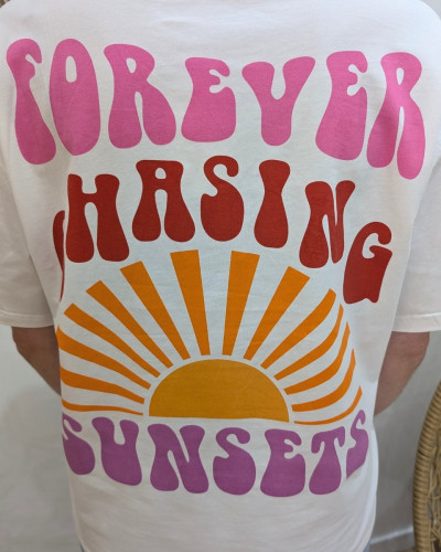 T-Shirt femme blanc forever chasing sunsets multicolore