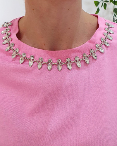 T-Shirt femme rose baby col à strass
