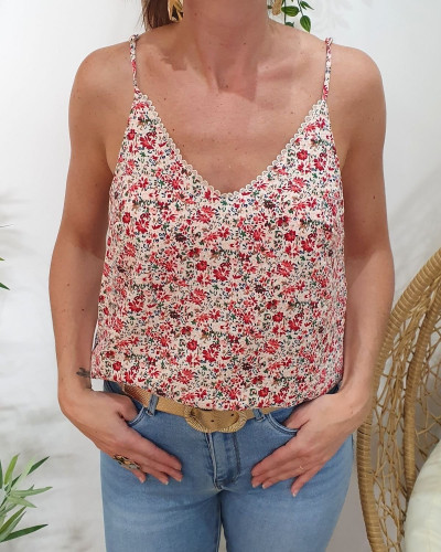 Top femme à bretelles écru petites fleurs rouges cerises et vertes