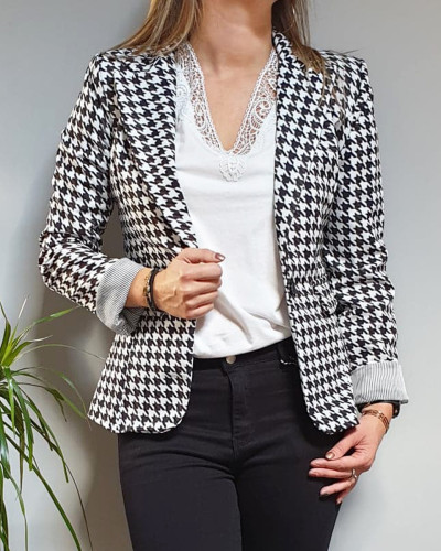 Veste tailleur pied de poule noire et blanche