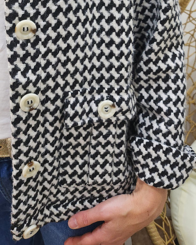 Veste femme droite à poches et boutons pied de poule