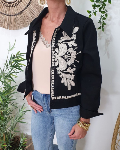 Veste femme noire broderies beiges Ilyana