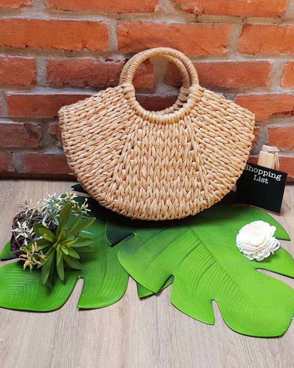 Panier en paille tressé camel