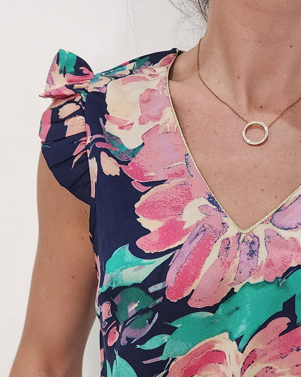 Blouse femme bleu marine fleurs roses et vertes Blandine