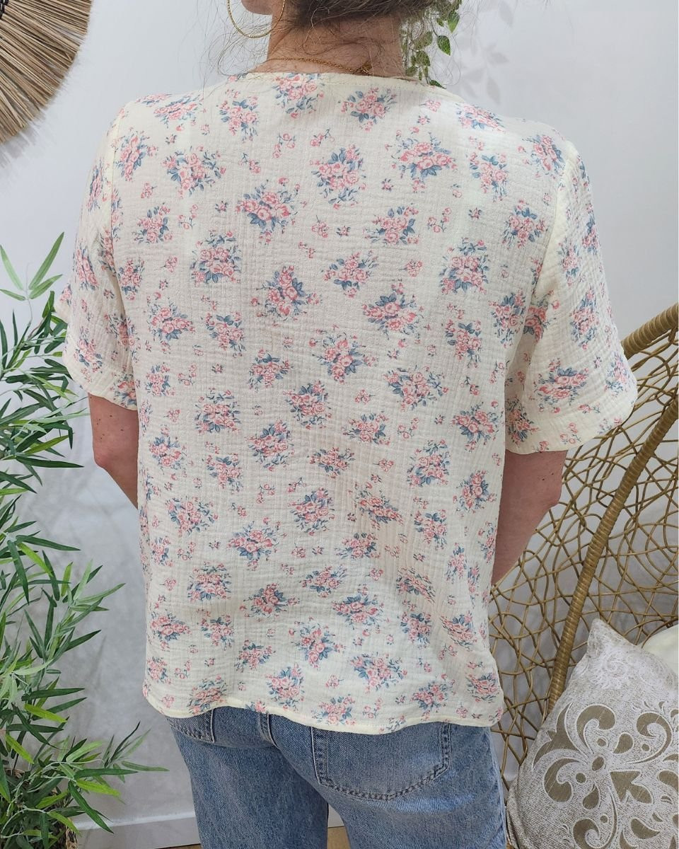 Blouse en gaze de coton écru fleurs roses